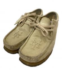 KITH×CLARKS（キス×クラークス）の古着「Clarks Wallabee Lo Mets ワラビーシューズ」｜ベージュ