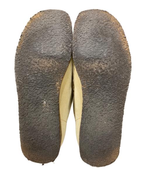 KITH（キス）KITH (キス) CLARKS (クラークス) Clarks Wallabee Lo Mets ワラビーシューズ ベージュ サイズ:26cmの古着・服飾アイテム