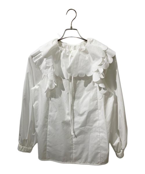 YORI（ヨリ）YORI (ヨリ) たっぷりスカラップブラウス ホワイト サイズ:Mの古着・服飾アイテム