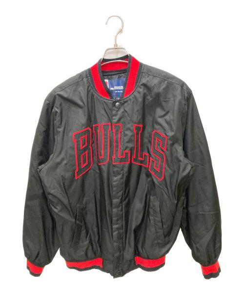 NBA（エヌビーエー）NBA (エヌビーエー) JH Design (ジェイエイチデザイン) BULLS スタジャン ブラック×レッド サイズ:Mの古着・服飾アイテム
