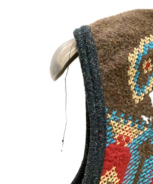 GYPSY & SONS（ジプシーアンドサンズ）GYPSY & SONS (ジプシーアンドサンズ) 刺繍ネイティブベスト / カウンチンベスト グレー サイズ:Mの古着・服飾アイテム