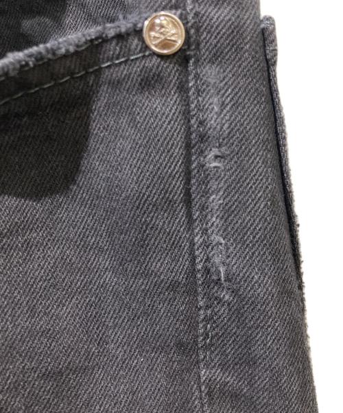 Mastermind JAPAN（マスターマインド ジャパン）Mastermind JAPAN (マスターマインド ジャパン) スカルプリントデニムパンツ グレー サイズ: 76cm (W30)の古着・服飾アイテム