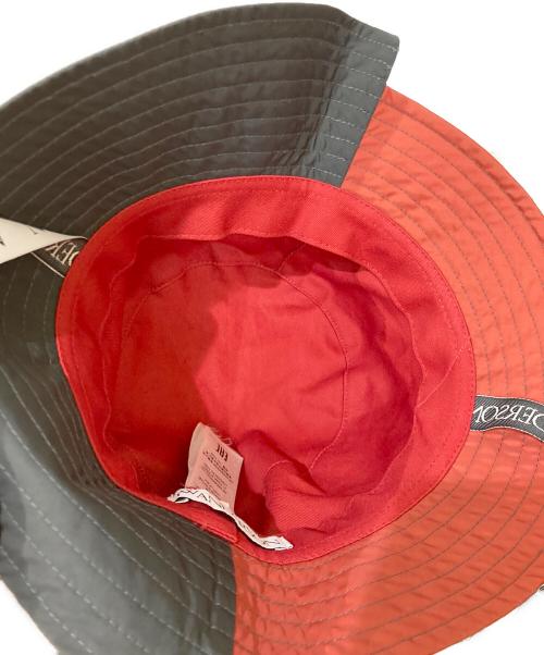 J.W.ANDERSON（ジェイダブリューアンダーソン）J.W.ANDERSON (ジェイダブリューアンダーソン) ASYMMETRIC BUCKET HAT / アシンメトリー バケットハット グレー サイズ:MLの古着・服飾アイテム