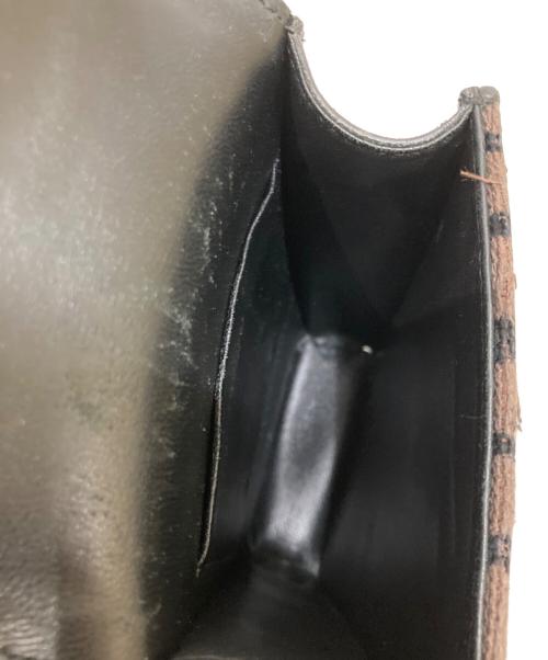 VALENTINO（ヴァレンティノ）VALENTINO (ヴァレンティノ) Vロゴ ミニクロスショルダーバッグ ブラウンの古着・服飾アイテム