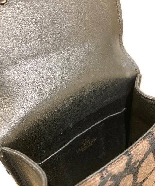 VALENTINO（ヴァレンティノ）VALENTINO (ヴァレンティノ) Vロゴ ミニクロスショルダーバッグ ブラウンの古着・服飾アイテム
