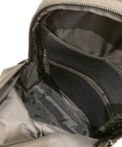 MACPAC（マックパック）MACPAC (マックパック) ラワキ デイ ユニセックス リュック／バックパック ブラックの古着・服飾アイテム