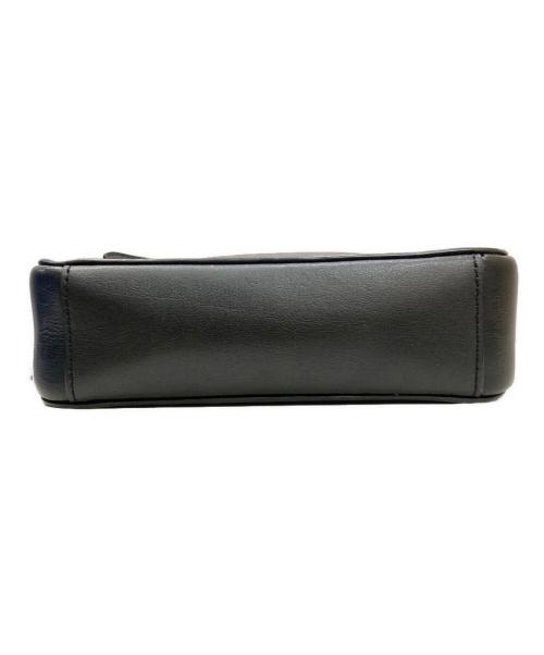 COACH（コーチ）COACH (コーチ) シグネチャーショルダーバッグ ブラウンの古着・服飾アイテム