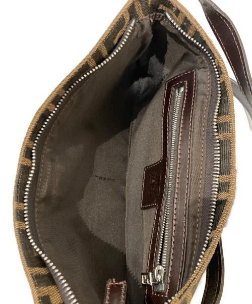FENDI（フェンディ）FENDI (フェンディ) ベルトバッグ ブラウンの古着・服飾アイテム