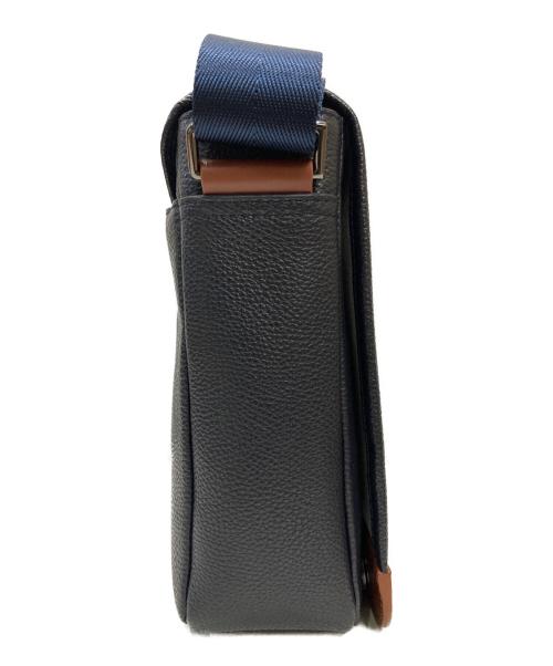 COLE HAAN（コールハーン）COLE HAAN (コールハーン) トライボロ スモール メッセンジャー バッグ ネイビーの古着・服飾アイテム