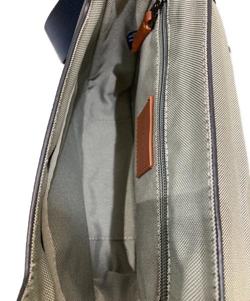 COLE HAAN（コールハーン）COLE HAAN (コールハーン) トライボロ スモール メッセンジャー バッグ ネイビーの古着・服飾アイテム