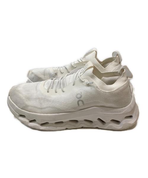 on（オン）on (オン) LOEWE (ロエベ) Cloudtilt Running Shoes ホワイト サイズ:23.5の古着・服飾アイテム