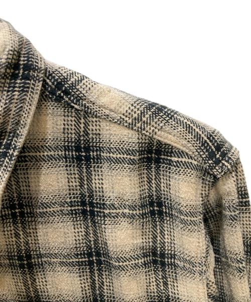 MINEDENIM（マインデニム）MINEDENIM (マインデニム) Vネックフランネルワークシャツ ベージュ サイズ:2の古着・服飾アイテム