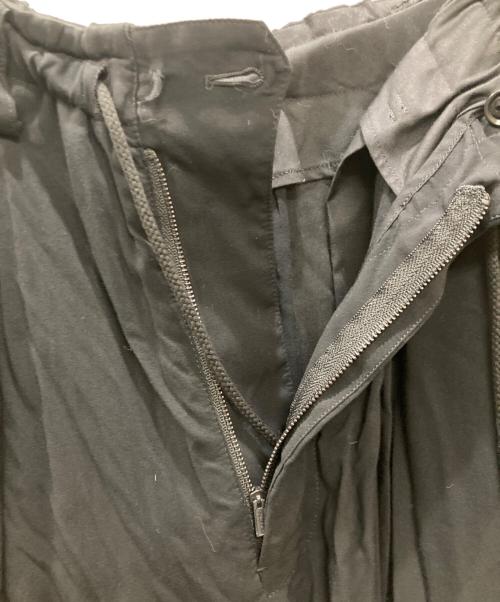 Yohji Yamamoto pour homme（ヨウジヤマモト プールオム）Yohji Yamamoto pour homme (ヨウジヤマモト プールオム) レーヨンカラスパンツ ブラック サイズ:1の古着・服飾アイテム