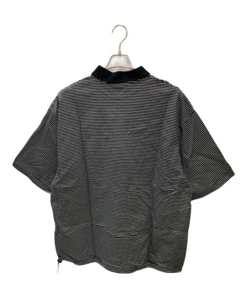 CLESSTE（クレスト）CLESSTE (クレスト) STRIPED MASSIVE S/S POLO SHIRT ブラック サイズ:Freeの古着・服飾アイテム