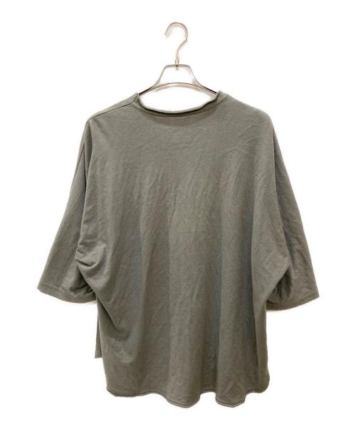 HOMME PLISSE ISSEY MIYAKE（オム プリッセ イッセイ ミヤケ）HOMME PLISSE ISSEY MIYAKE (オム プリッセ イッセイ ミヤケ) フロント チャイナボタン 裁チ切カットソー カーキ サイズ:3の古着・服飾アイテム