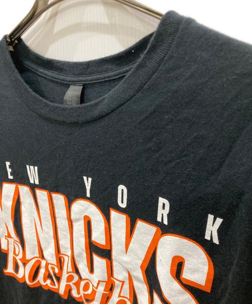 KITH（キス）KITH (キス) New York Knicks (ニューヨークニックス) プリントTシャツ ブラック サイズ:XLの古着・服飾アイテム