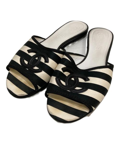 CHANEL（シャネル）CHANEL (シャネル) マリンボーダーココマークサンダル ブラック×ホワイト サイズ:SIZE 37Cの古着・服飾アイテム