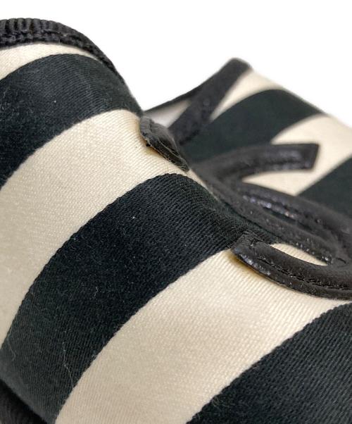 CHANEL（シャネル）CHANEL (シャネル) マリンボーダーココマークサンダル ブラック×ホワイト サイズ:SIZE 37Cの古着・服飾アイテム
