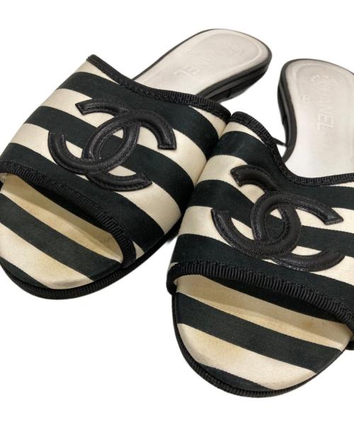 CHANEL（シャネル）CHANEL (シャネル) マリンボーダーココマークサンダル ブラック×ホワイト サイズ:SIZE 37Cの古着・服飾アイテム