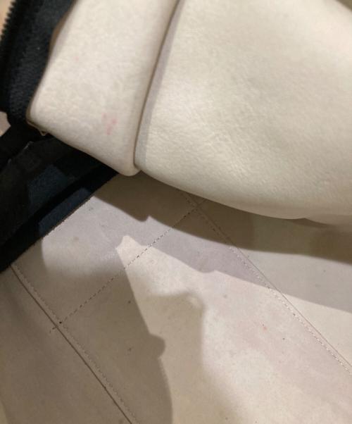 LOEWE（ロエベ）LOEWE (ロエベ) スウェードアマソナ30 ライトグレー×ブラックの古着・服飾アイテム