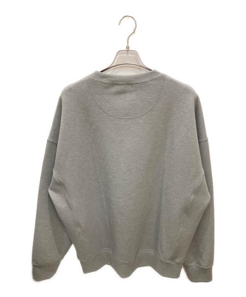 1piu1uguale3（ウノピュウノウグァーレトレ）1piu1uguale3 (ウノピュウノウグァーレトレ) 113 CREW NECK SWEAT / ロゴスウェット グレー サイズ:6の古着・服飾アイテム