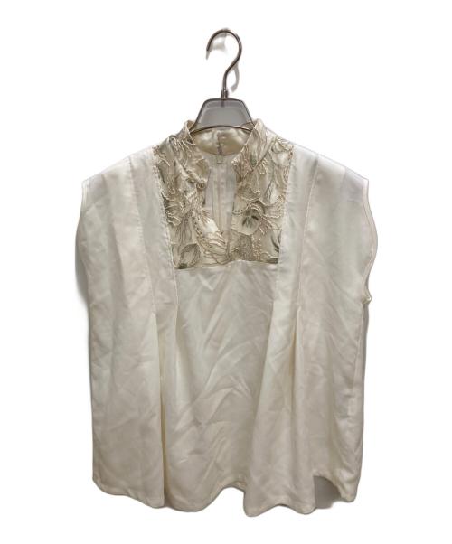 MURAL（ミューラル）MURAL (ミューラル) Seem flower lace tops / 刺繍タックブラウス ホワイト サイズ:Sの古着・服飾アイテム