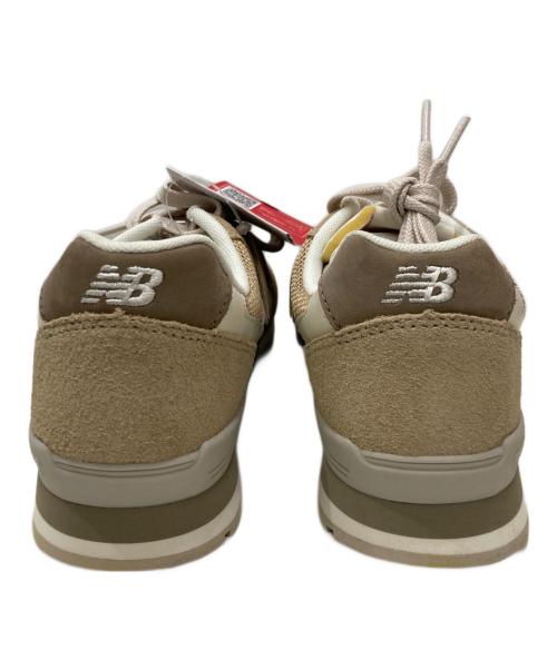 NEW BALANCE（ニューバランス）NEW BALANCE (ニューバランス) WL996RE2/ローカットスニーカー ベージュ サイズ:24.5 未使用品の古着・服飾アイテム