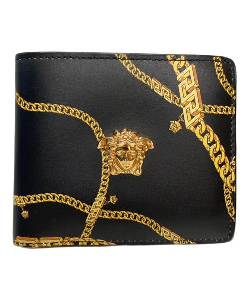 VERSACE（ヴェルサーチ）VERSACE (ヴェルサーチ) メデューサ装飾グレカチェーンプリント2つ折り財布 ブラックの古着・服飾アイテム