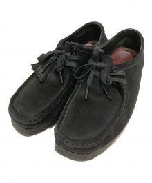 CLARKS（クラークス）の古着「ワラビー スウェードシューズ」｜ブラック