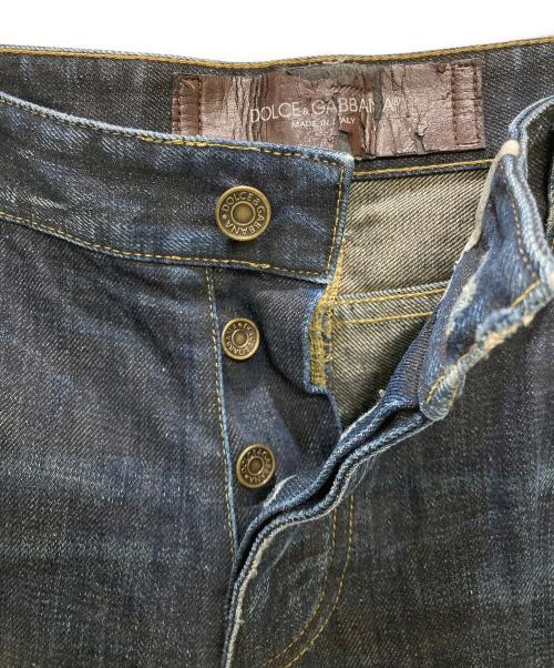 DOLCE & GABBANA（ドルチェ＆ガッバーナ）DOLCE & GABBANA (ドルチェ＆ガッバーナ) 14GOLD/ダメージ加工デニムパンツ インディゴ サイズ:48の古着・服飾アイテム