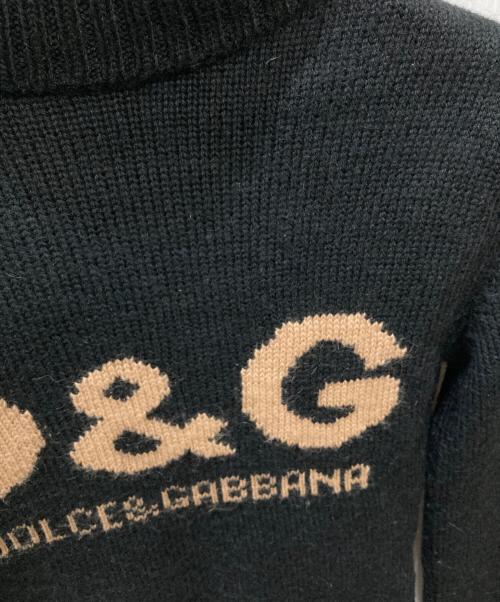DOLCE & GABBANA（ドルチェ＆ガッバーナ）DOLCE & GABBANA (ドルチェ＆ガッバーナ) ハイネックロゴニット ブラック サイズ:SIZE 40/26の古着・服飾アイテム