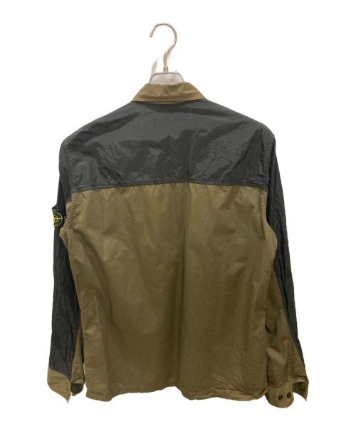 STONE ISLAND（ストーンアイランド）STONE ISLAND (ストーンアイランド) ナイロンメタル切替シャツ オリーブ サイズ:Lの古着・服飾アイテム