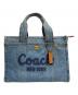 COACH（コーチ）の古着「デニム カーゴトート26」｜インディゴ
