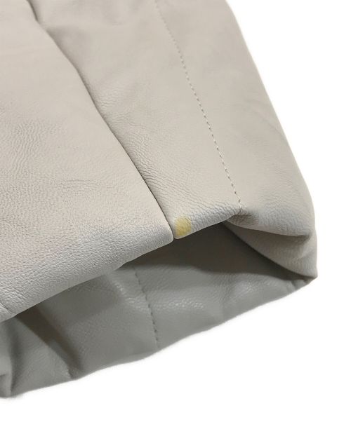 CORNERSTONE（コーナーストーン）CORNERSTONE (コーナーストーン) ステッチダウンコート ホワイト サイズ:46の古着・服飾アイテム