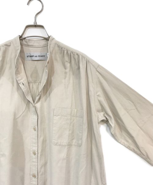STAMP AND DIARY（スタンプアンドダイアリー）STAMP AND DIARY (スタンプアンドダイアリー) バンドカラーシャツワンピース ベージュ サイズ:TALLの古着・服飾アイテム