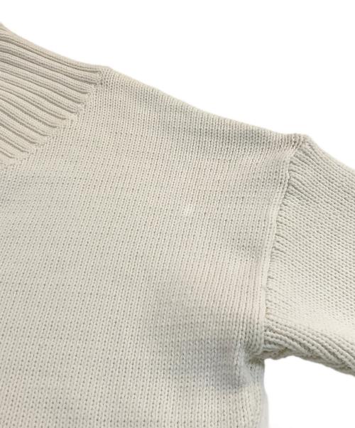 THIRD（サード）THIRD (サード) リリヤーンVネックプルオーバー ホワイト サイズ:記載なしの古着・服飾アイテム