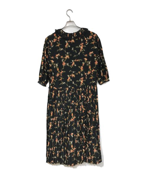 INGEBORG（インゲボルグ）INGEBORG (インゲボルグ) 花柄ブラウスワンピース ブラック サイズ:記載なしの古着・服飾アイテム