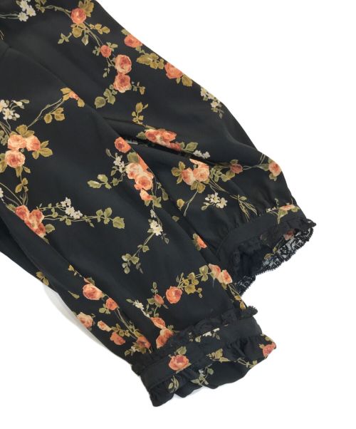 INGEBORG（インゲボルグ）INGEBORG (インゲボルグ) 花柄ブラウスワンピース ブラック サイズ:記載なしの古着・服飾アイテム
