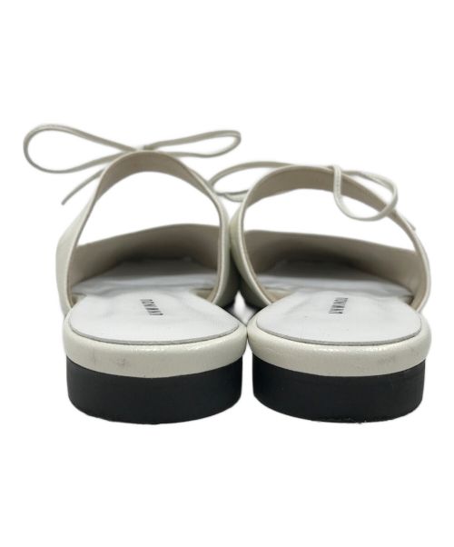 UNMINOU（アンミヌ）UNMINOU (アンミヌ) リボンサンダルシューズ ホワイト サイズ:Mの古着・服飾アイテム