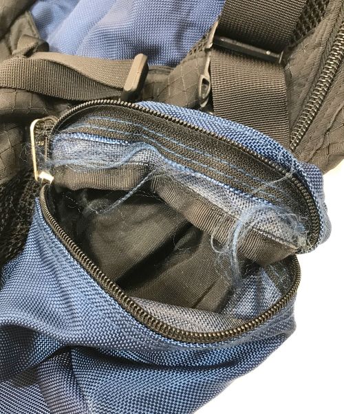 OAKLEY（オークリー）OAKLEY (オークリー) オールドリュック ネイビーの古着・服飾アイテム