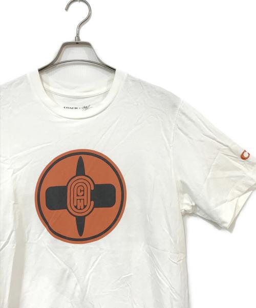COACH（コーチ）COACH (コーチ) Michael B. Jordan (マイケル ジョーダン) プリントカットソー ホワイト サイズ:Mの古着・服飾アイテム