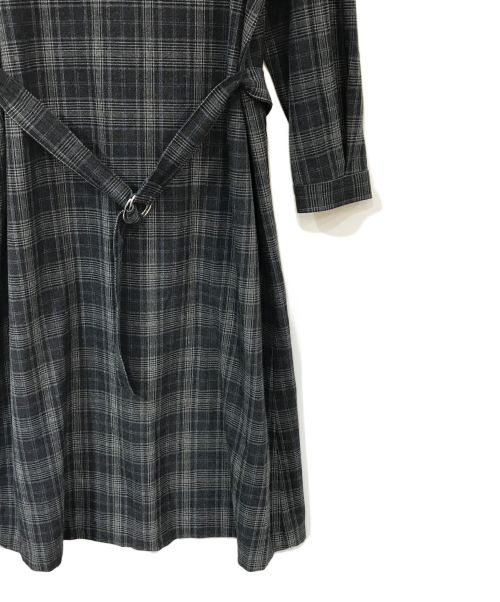 UNTITLED（アンタイトル）UNTITLED (アンタイトル) 裏起毛スキッパーワンピース グレー サイズ:2の古着・服飾アイテム