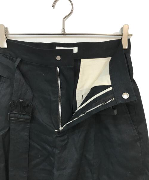 kayle（ケイル）KAYLE (ケイル) HIGH COUNT GABARDINE BELT DESIGN PANTS ブラック サイズ:Sの古着・服飾アイテム