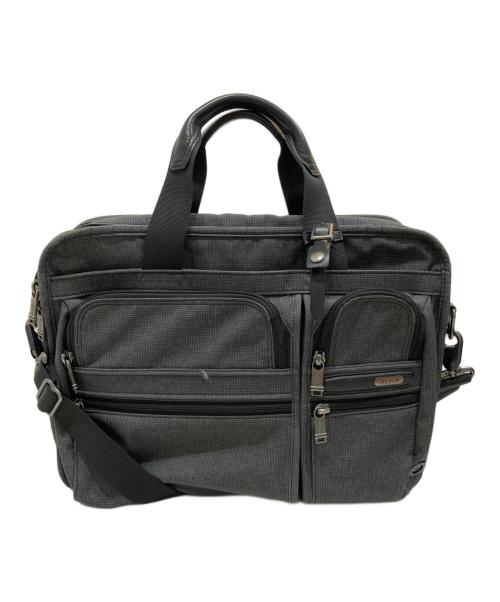 TUMI（トゥミ）TUMI (トゥミ) ORGANIZER PORTFOLIO グレーの古着・服飾アイテム