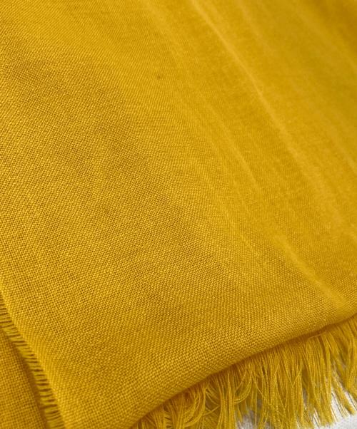 JOHNSTONS OF ELGIN（ジョンストンズオブエルガン）JOHNSTONS OF ELGIN (ジョンストンズオブエルガン) ストール イエローの古着・服飾アイテム