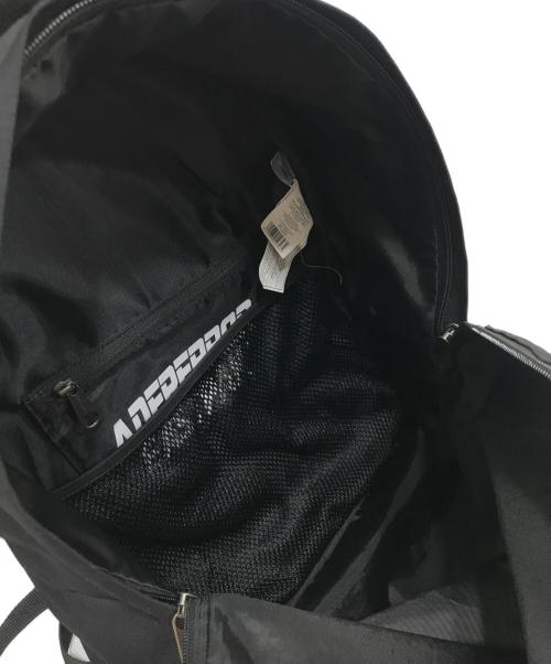 EASTPAK（イーストパック）EASTPAK (イーストパック) ADER error (アーダーエラー) パッド入りpakr ブラックの古着・服飾アイテム