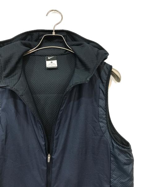 GYAKUSOU（ギャクソウ）GYAKUSOU (ギャクソウ) LIGHTWEIGHT FILL VEST ネイビー サイズ:Mの古着・服飾アイテム