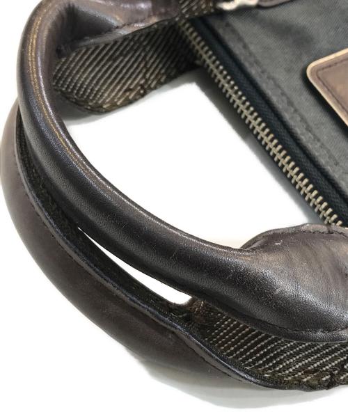 TUMI（トゥミ）TUMI (トゥミ) Earle Compact Briefの古着・服飾アイテム