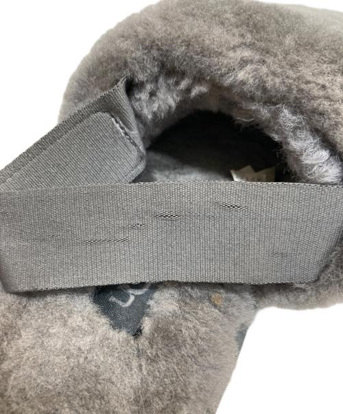 UGG（アグ）UGG (アグ) SUPER FLUFF SLIPPER/スーパーフラフスリッパ グレー サイズ:SIZE 37の古着・服飾アイテム
