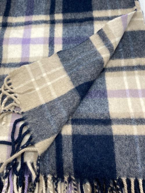 BEGG SCOTLAND FOR IENA（ベグ アンド コー）BEGG SCOTLAND FOR IENA (ベグ アンド コー) 別注ストール ネイビーの古着・服飾アイテム